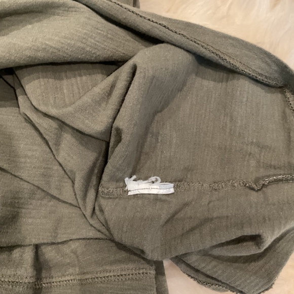 Express Men’s Size Medium Olive Long sleeved shirt - Picture 4 of 4